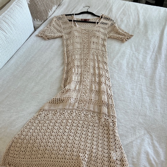 Elegant Vintage Cream Crochet Dress - Picture 5 of 5
